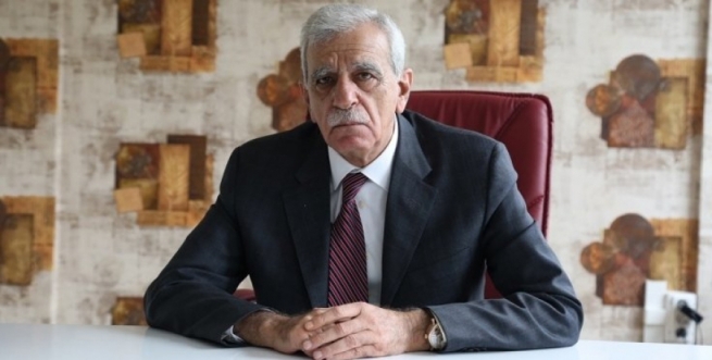  ھاوسەری ئەحمەد تورک: نیگەرانم لەو تەقینەوانەی پەکەکە لە باکوور و تورکیا دەیکات 